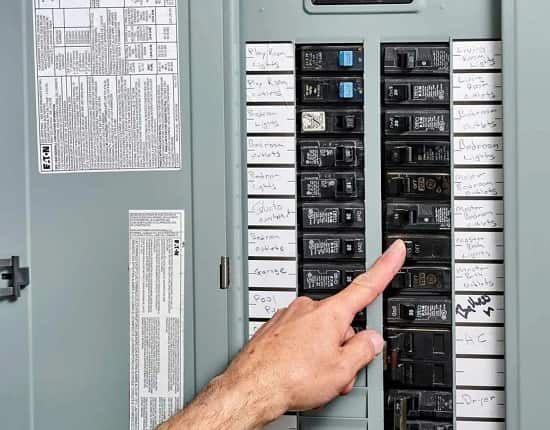 کلیدهای قدرت (Circuit Breakers)