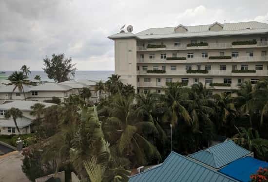 نتایج بار باد در طراحی سوله