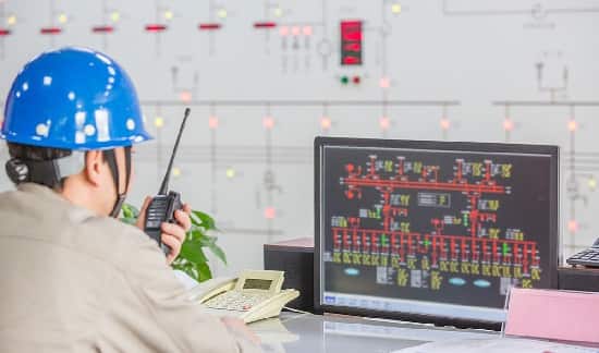 چالش‌های مدل ‌سازی سیستم‌ها در کنترل مقاوم چیست؟